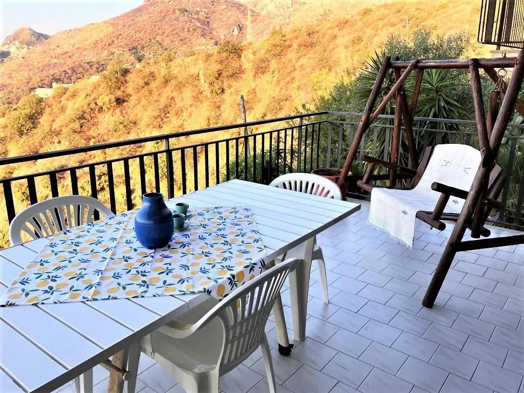 Collina Del Sole Apartment Letojanni