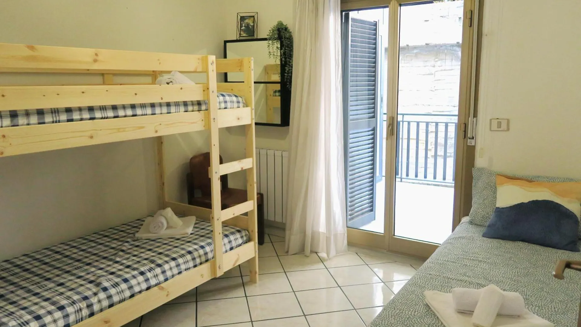 Collina Del Sole Apartment Letojanni